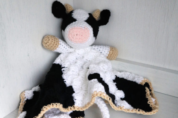 Bessie Cow Blanket Graphic Crochet Patterns By thesnugglery