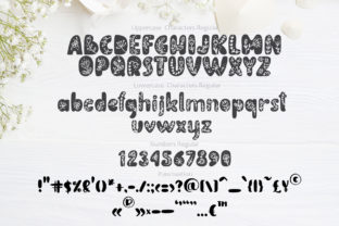 Flower Display Font By Happy Letters 8