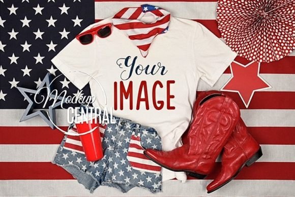 USA July 4th Woman's T-Shirt Mockup Grafik Individuell gestaltete Produktmodelle (Mockups) Von Mockup Central