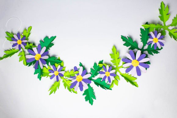 Flower Garland - Daisies Flowers 3D SVG Craft By Creative Fabrica Crafts