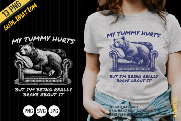 My Tummy Hurts Bear Sleeping on Sofa Gráfico Diseños de Camisetas Por kennpixel