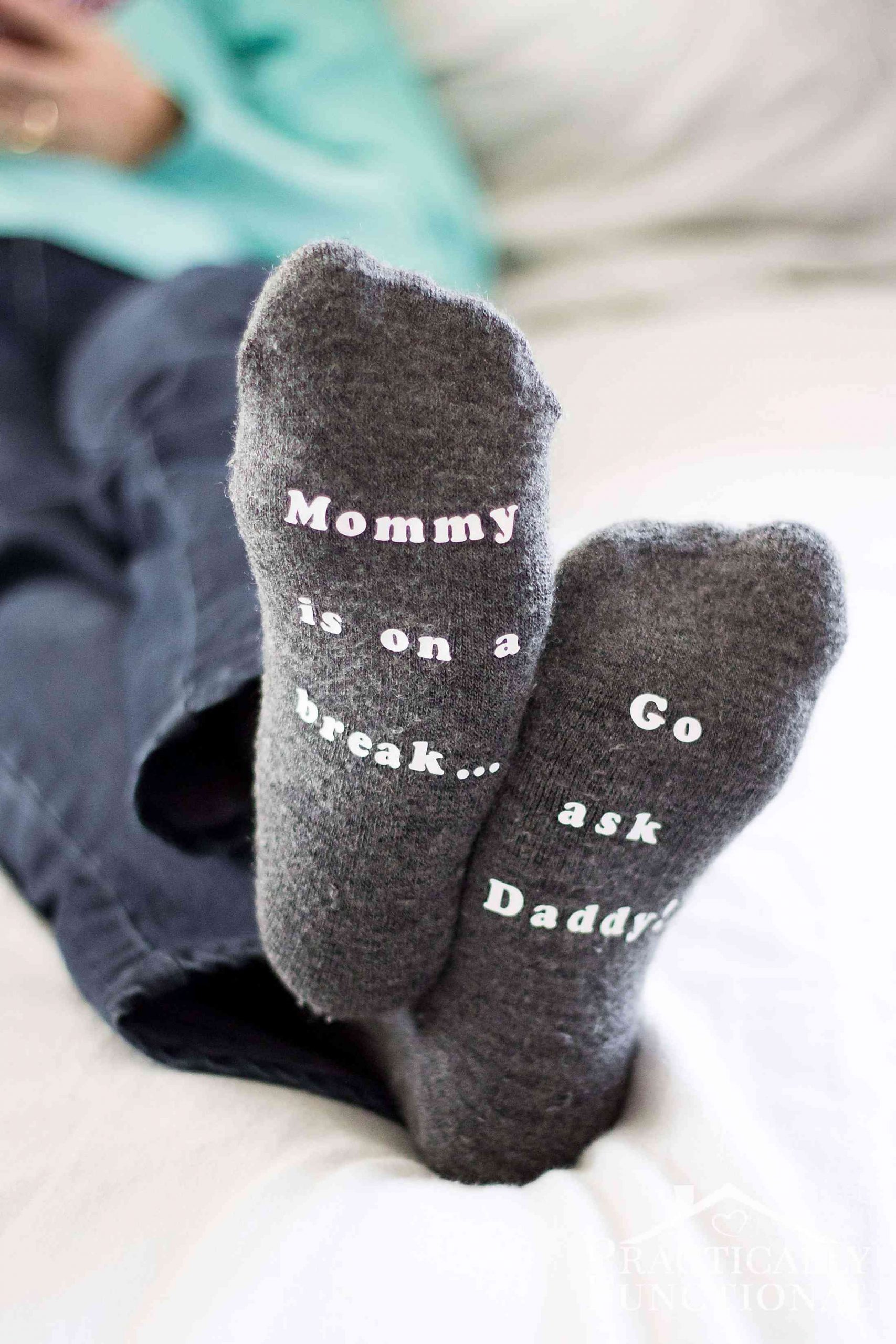 cricut project beginner mom socks htv 